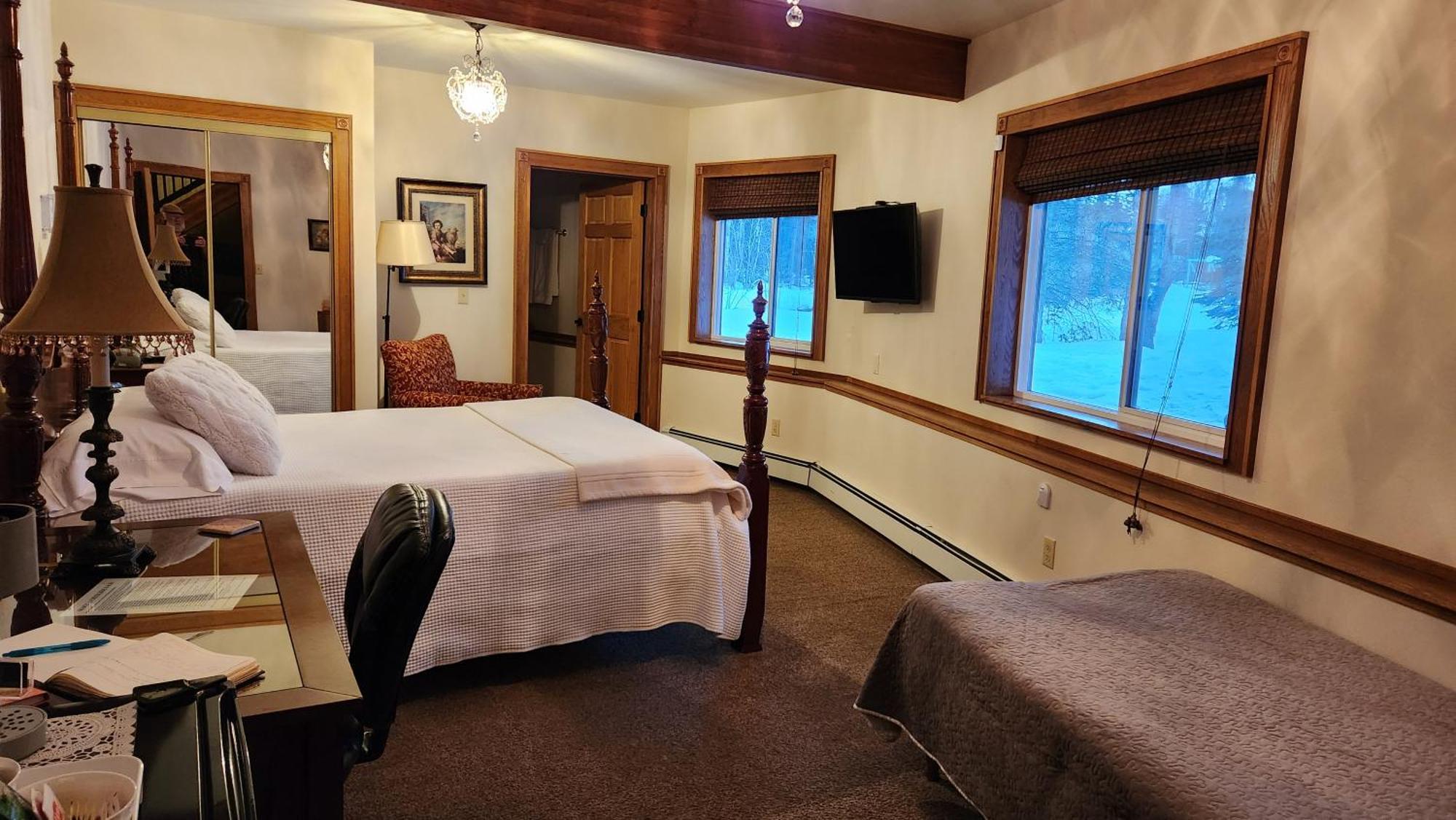 Maria'S Creekside B&B Anchorage Ngoại thất bức ảnh